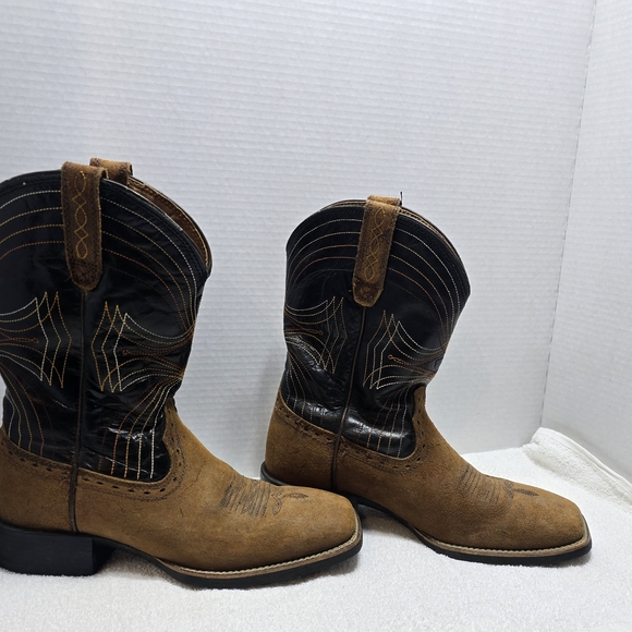Ariat Two-Tone Western Boots - Brown and Black - Picture 4 of 15